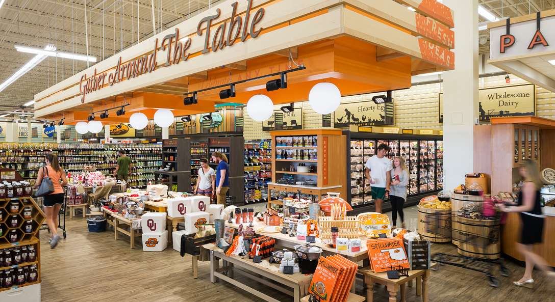 Tables Come To Life At The New Reasor's In Tulsa, Oklahoma