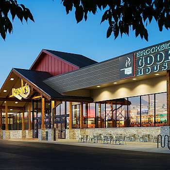 Tables Come To Life At The New Reasor's In Tulsa, Oklahoma